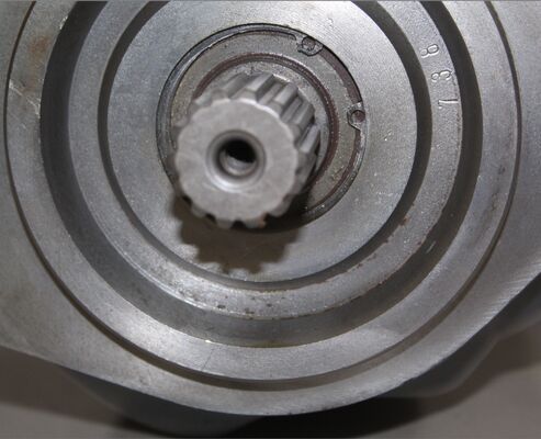 HD250 Bomba hidráulica para peças sobressalentes de escavadeira Kato 60272212 A10V071DFLR 31R-PSC12K01 Bomba de pistão axial OEM